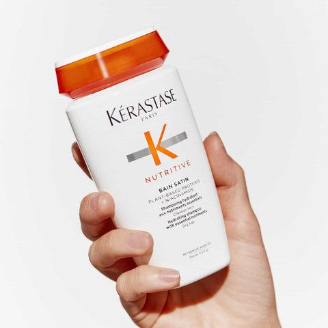 Kérastase Nutritive Bain Satin shampoo in 250ml bottle, designed for nourishing and smoothing hair.